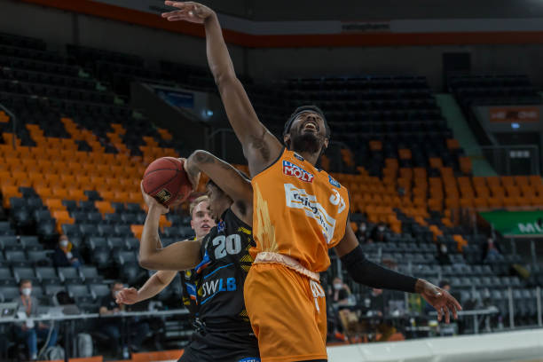 与实力近端 与实力近端