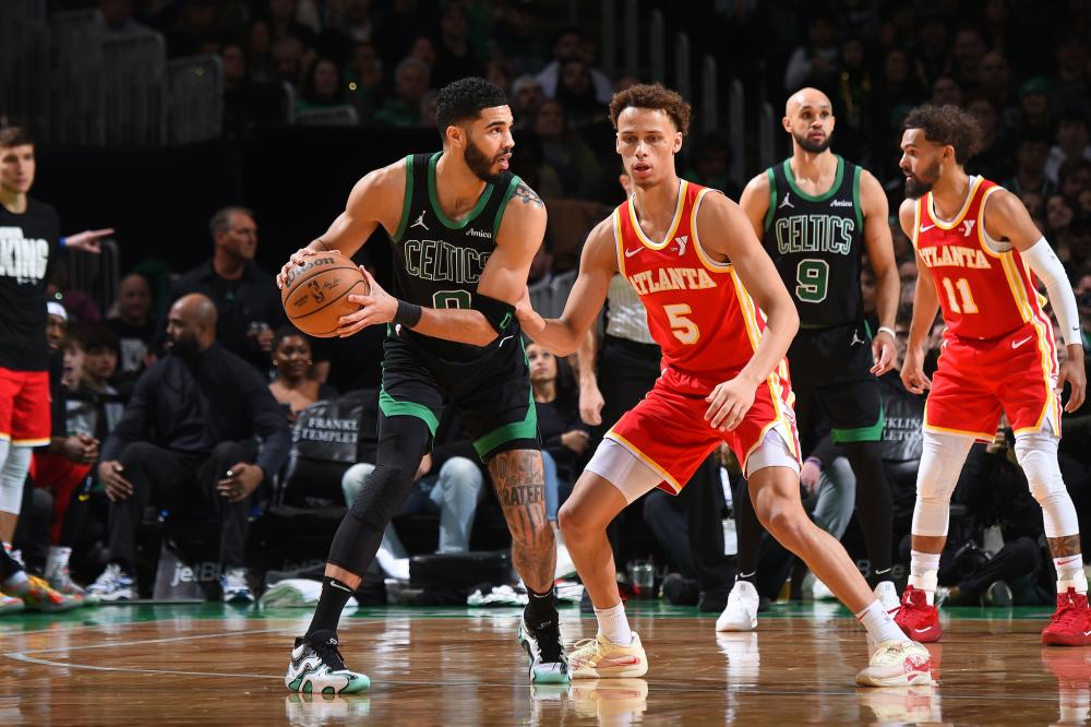 一脚远射为 一脚远射为